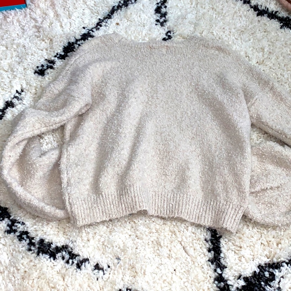 Cream sweater. - Picture 2 of 3